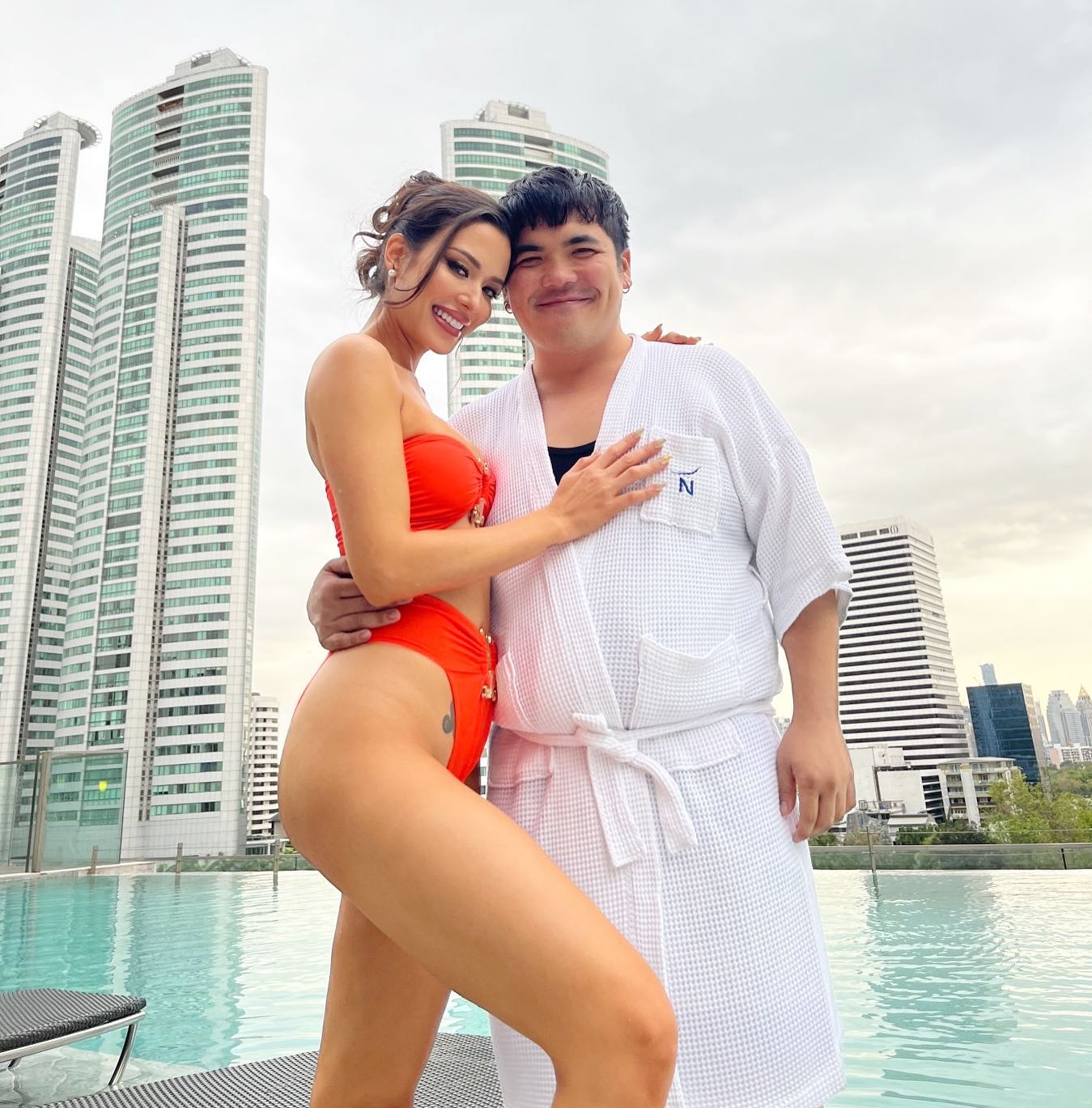 ซูซี่ จัดฟีลแฟนให้ แจ็ค แฟนฉัน ถึงกับลั่น! เป็นบุญของผมอีกแล้ว.. ซูซี่ จัดฟีลแฟนให้ แจ็ค แฟนฉัน ถึงกับลั่น! เป็นบุญของผมอีกแล้ว..