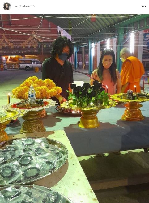 เหล่าคนบันเทิง ไหว้พระราหู เสริมดวงชะตา ขอให้เฮงๆ ปังๆ 