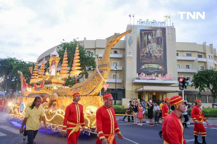 เปิดงานมหรสพสมโภชยิ่งใหญ่ เฉลิมพระเกียรติพระบาทสมเด็จพระเจ้าอยู่หัว เปิดงานมหรสพสมโภชยิ่งใหญ่ เฉลิมพระเกียรติพระบาทสมเด็จพระเจ้าอยู่หัว