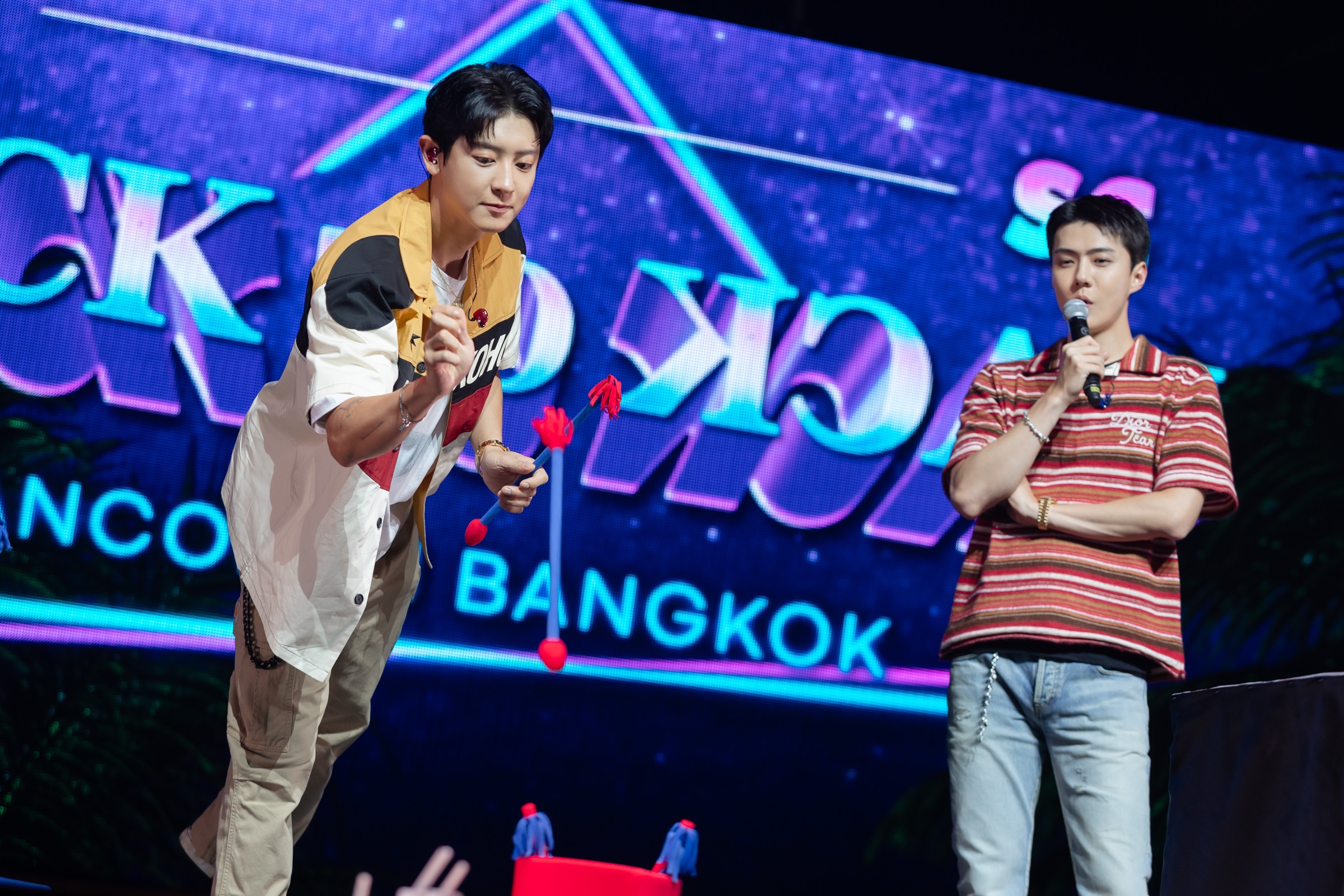 บรรยากาศสุดประทับใจ สุดยอดดูโอ้ EXO-SC เซฮุน-ชานยอล จัดแฟนคอนครั้งแรกในเมืองไทย บรรยากาศสุดประทับใจ สุดยอดดูโอ้ EXO-SC เซฮุน-ชานยอล จัดแฟนคอนครั้งแรกในเมืองไทย