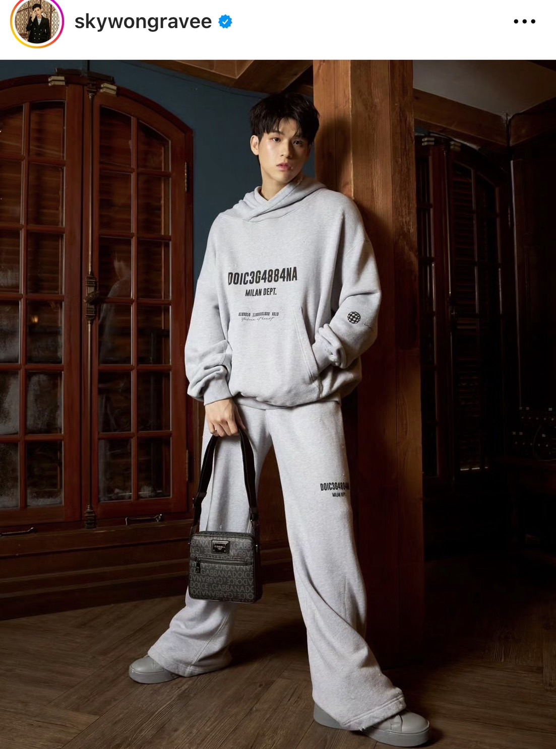 ส่องแฟชั่นสุดหล่อ! รับลมหนาวของดาราชาย ส่องแฟชั่นสุดหล่อ! รับลมหนาวของดาราชาย