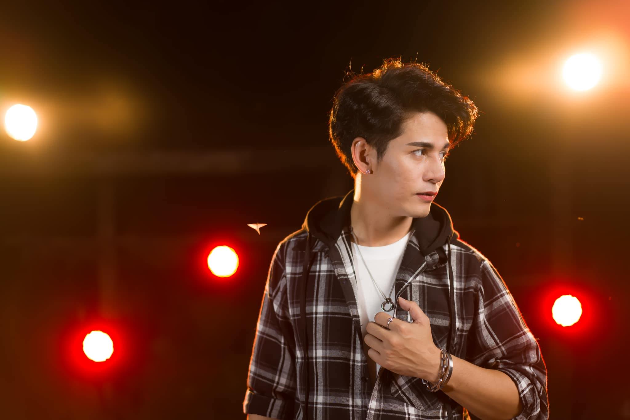 นิว มุกดา คือใคร? เปิดประวัติหนุ่มน้อยอนาคตไกล จากโลกนี้ไปกะทันหัน