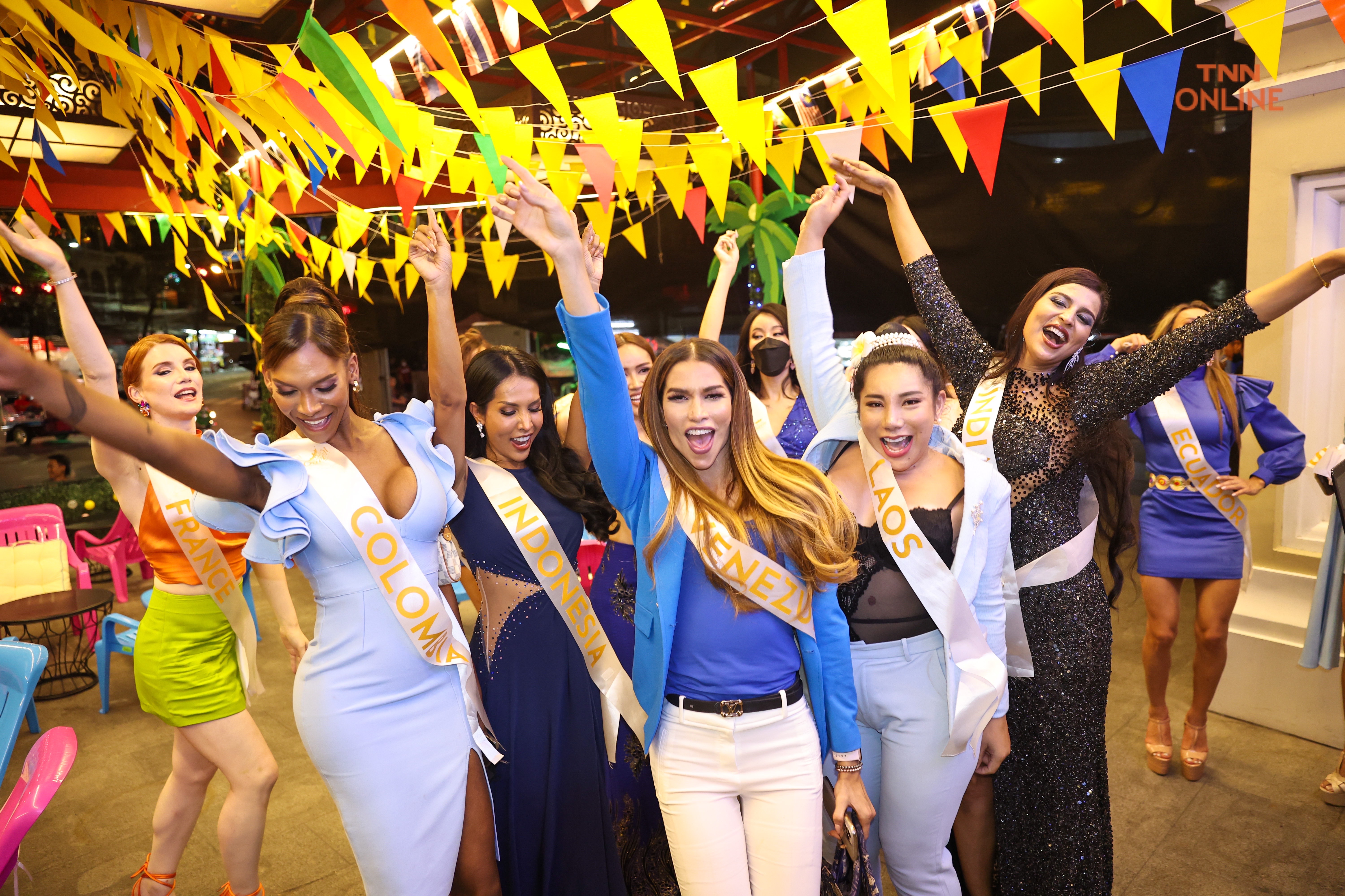 ประมวลภาพ Miss International Queen 2022 ลิ้มรส Street food เยาวราชแหล่งท่องเที่ยวที่ดังไปทั่วโลก