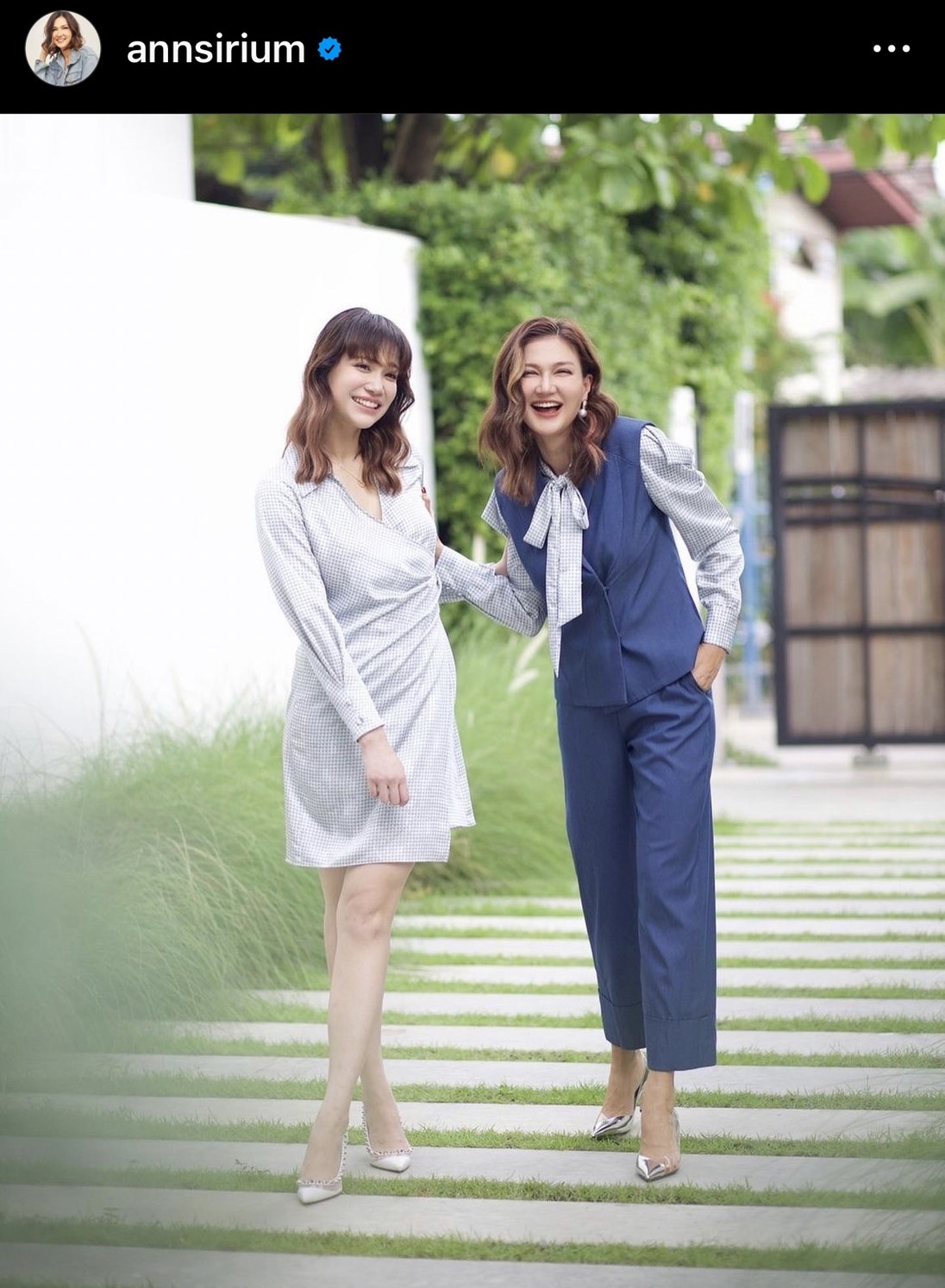 แอน สิเรียม แท็กทีมลูกสาว โชว์หุ่นแซ่บริมทะเล แอน สิเรียม แท็กทีมลูกสาว โชว์หุ่นแซ่บริมทะเล