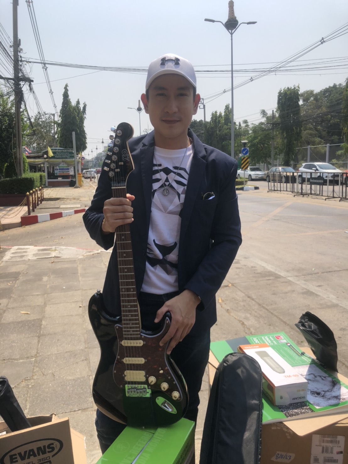  แพท พาวเวอร์แพท ทำตามความตั้งใจ มอบเงินและอุปกรณ์ดนตรีให้เรือนจำ 