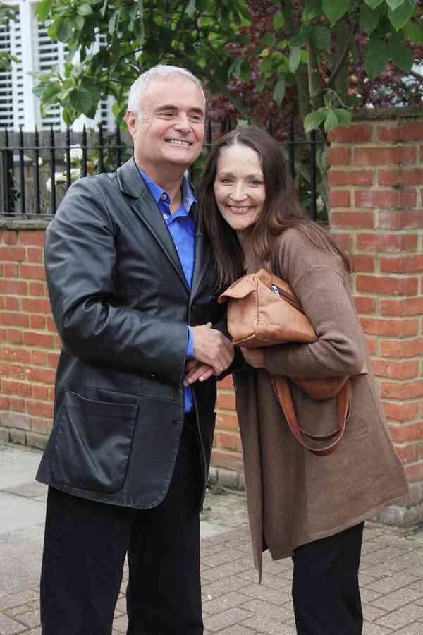 ล่อลวงผู้เยาว์เล่นเลิฟซีน!! พระนาง Romeo & Juliet (1968) ฟ้องเกือบ17,000ล้าน ล่อลวงผู้เยาว์เล่นเลิฟซีน!! พระนาง Romeo & Juliet (1968) ฟ้องเกือบ17,000ล้าน