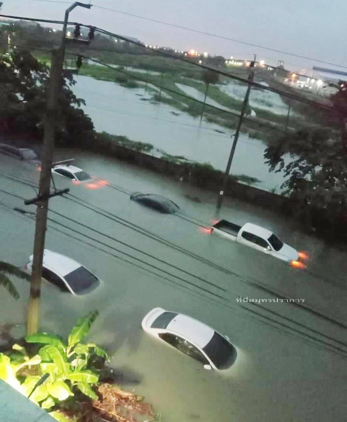 ฝนถล่มสมุทรปราการ นิคมอุตสาหกรรมบางปูจมบาดาล