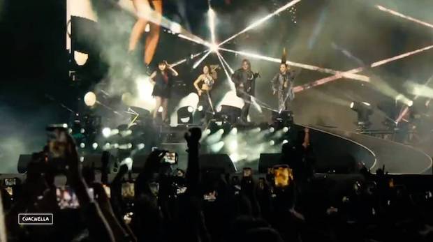 สุดเซอร์ไพรส์!! ‘ซีแอล’ พาวง 2NE1 รียูเนียนบนเวที Coachella (มีคลิป)