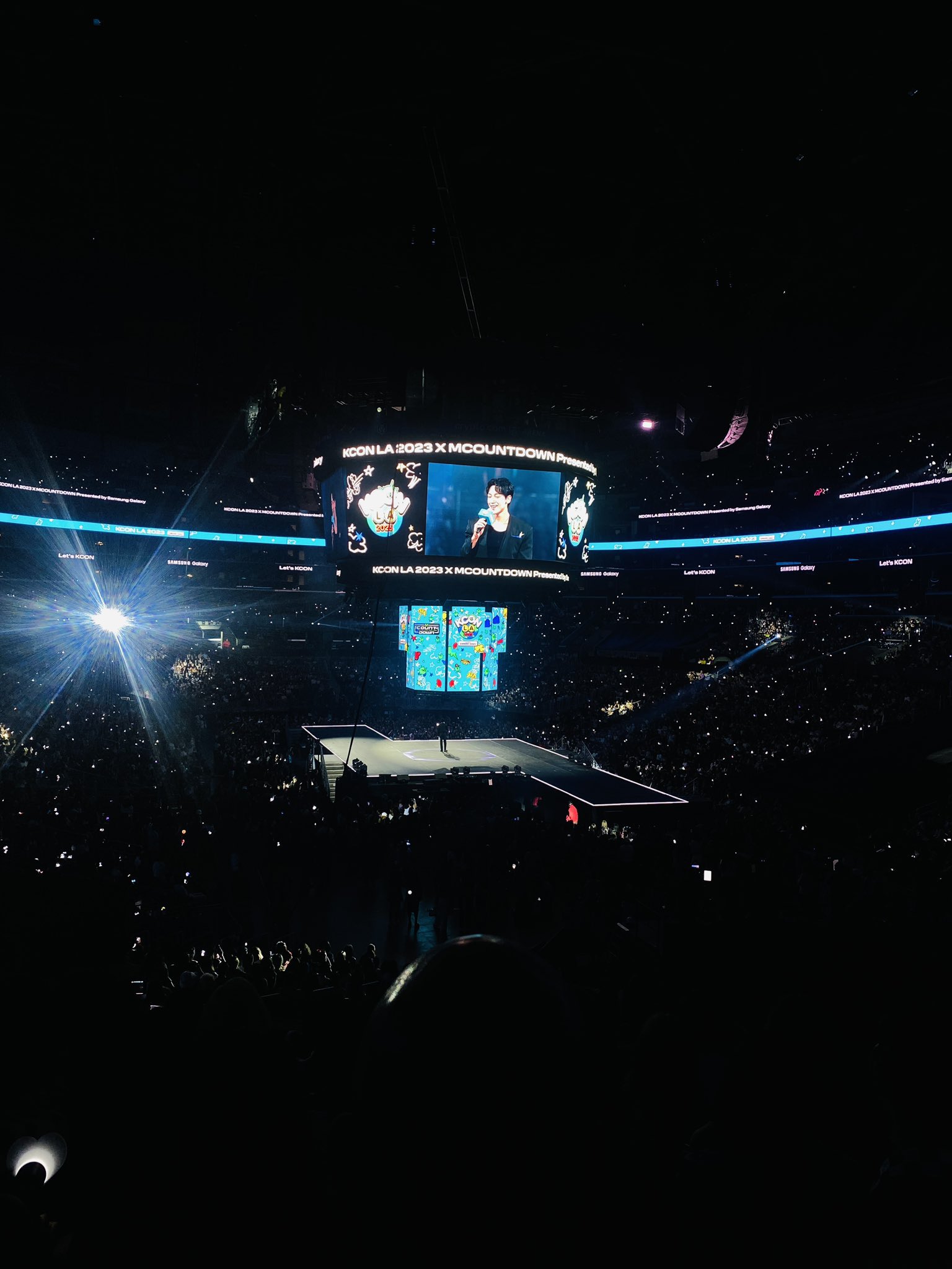 รวบตึงประเด็นร้อน!! 'เรน' ถูกผู้ชมปิดไฟใส่ (Black Ocean) ที่งาน KCON LA (มีคลิป) รวบตึงประเด็นร้อน!! 'เรน' ถูกผู้ชมปิดไฟใส่ (Black Ocean) ที่งาน KCON LA (มีคลิป)