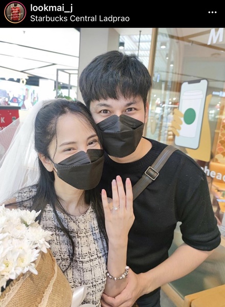 ไม้ นนทพันธ์ เซอร์ไพรส์แฟนสาว คุกเข่าขอแต่งงานในสถานที่ที่เจอกันครั้งแรก ไม้ นนทพันธ์ เซอร์ไพรส์แฟนสาว คุกเข่าขอแต่งงานในสถานที่ที่เจอกันครั้งแรก