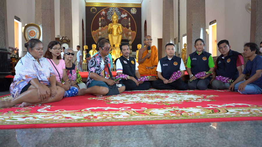 เที่ยวสงกรานต์ ‘วัดห้วยตะโก’ ชมโบสถ์-สรงน้ำพระ 3 องค์ 15-17 เม.ย.นี้ เที่ยวสงกรานต์ ‘วัดห้วยตะโก’ ชมโบสถ์-สรงน้ำพระ 3 องค์ 15-17 เม.ย.นี้