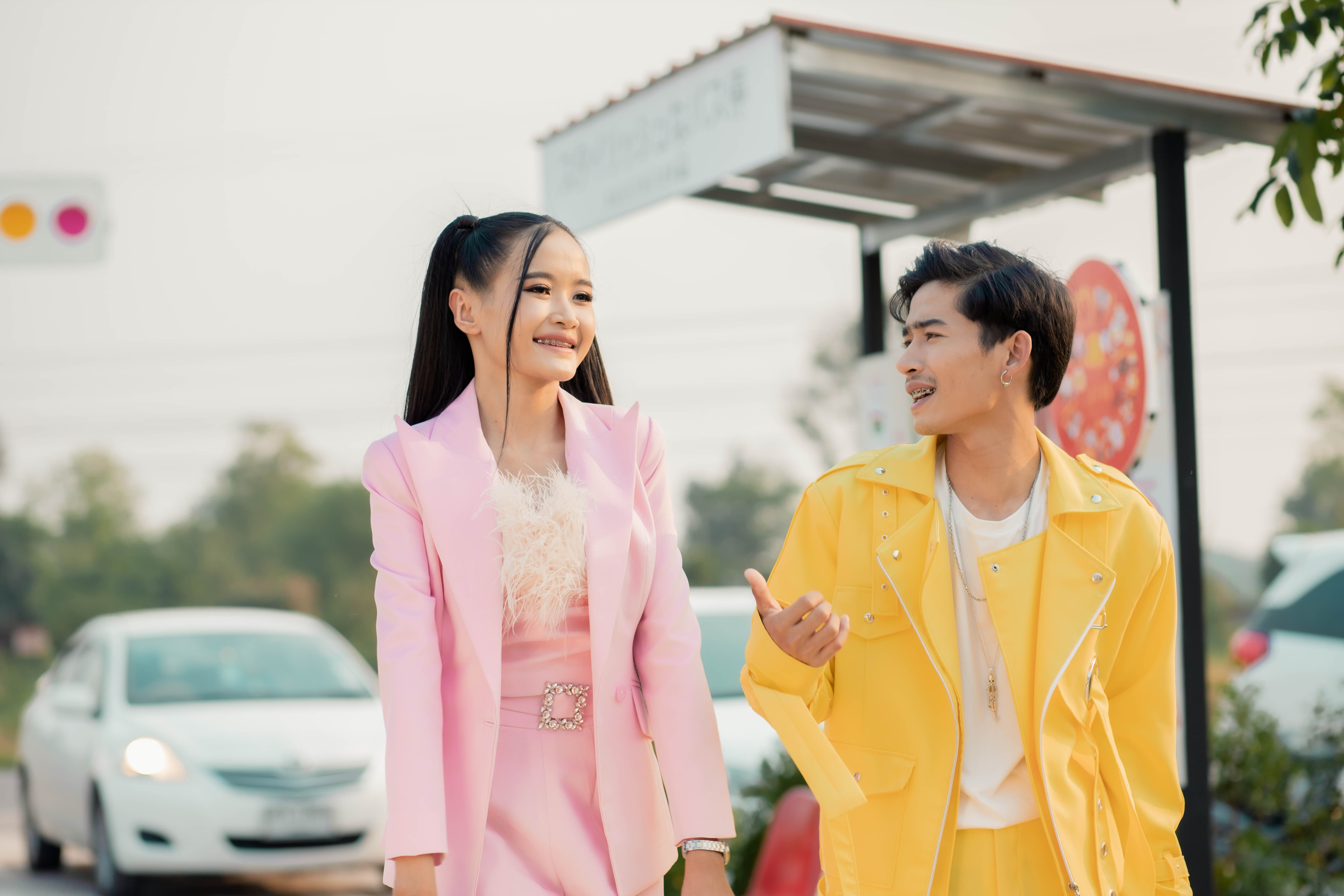 “แม็ค-เฟื่องฟ้า” ควงคู่ COVER เพลงไมโครเวฟ “แม็ค-เฟื่องฟ้า” ควงคู่ COVER เพลงไมโครเวฟ