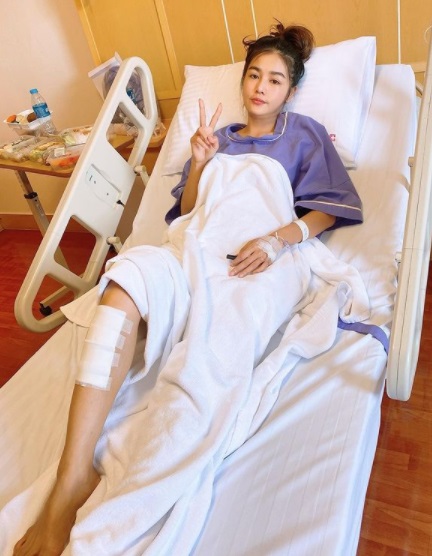 กระแต อาร์สยาม อัปเดตอาการล่าสุด เย็บแผลไป 17 เข็ม กระแต อาร์สยาม อัปเดตอาการล่าสุด เย็บแผลไป 17 เข็ม