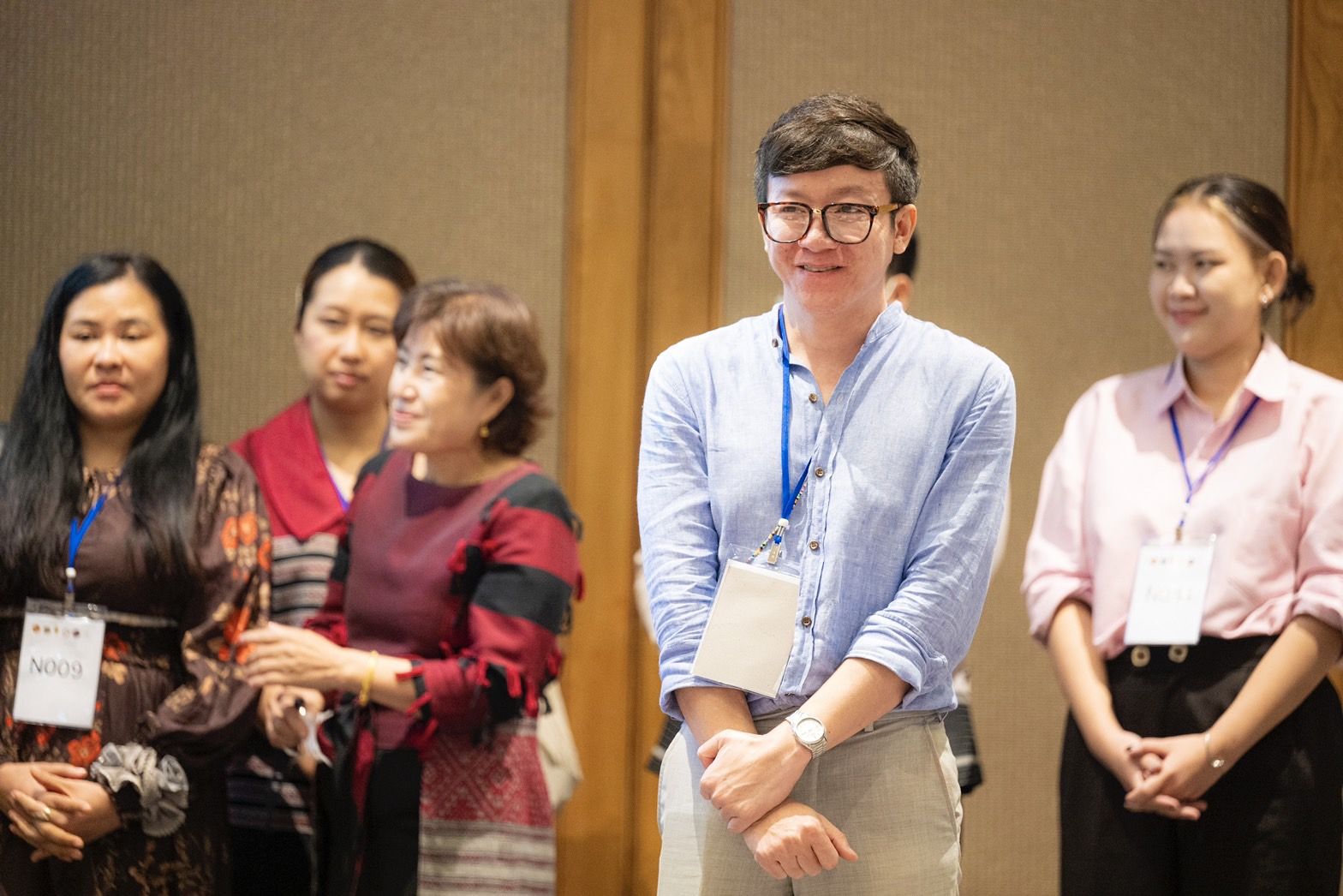 เปิด 10 ผลงานเด่นการออกแบบตัดเย็บ “ชุดผ้าไทยใส่ให้สนุก” 