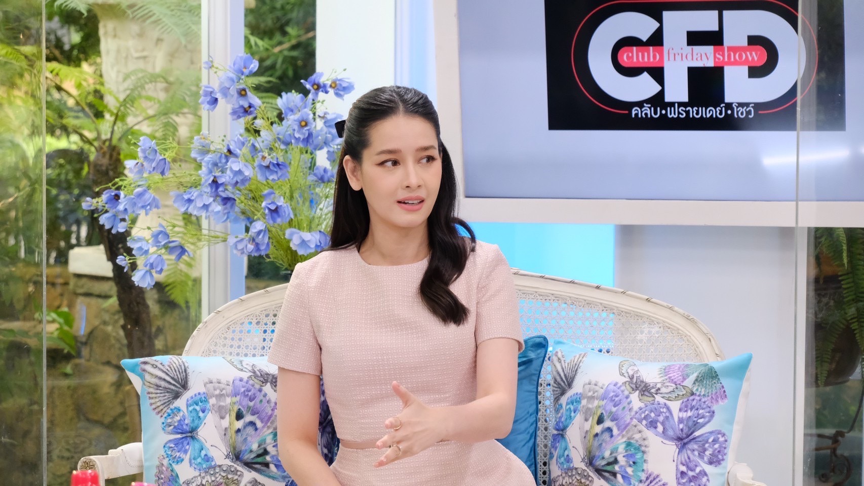 เปิดทุกมุมความรัก ของ โม อมีนา มีทั้งหวาน และ ขม เปิดทุกมุมความรัก ของ โม อมีนา มีทั้งหวาน และ ขม