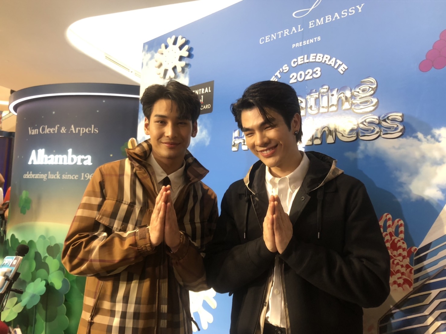 มาย-อาโป เผยโปรเจกต์ใหม่สุดยิ่งใหญ่ ชวนแฟนคลับร่วมเคาตน์ดาวน์ด้วยกัน มาย-อาโป เผยโปรเจกต์ใหม่สุดยิ่งใหญ่ ชวนแฟนคลับร่วมเคาตน์ดาวน์ด้วยกัน