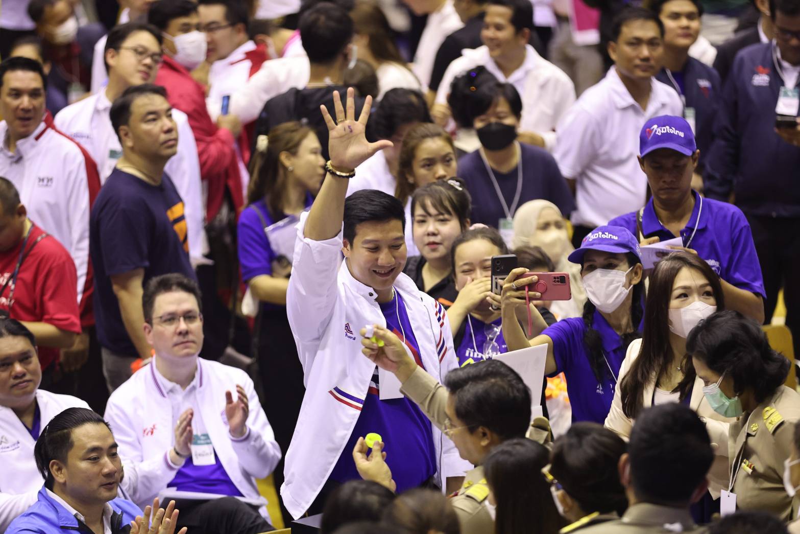 เลือกตั้ง 2566 ประมวลภาพพรรคการเมืองนำทีมสมัครส.ส.แบบแบ่งเขตกทม. เลือกตั้ง 2566 ประมวลภาพพรรคการเมืองนำทีมสมัครส.ส.แบบแบ่งเขตกทม.