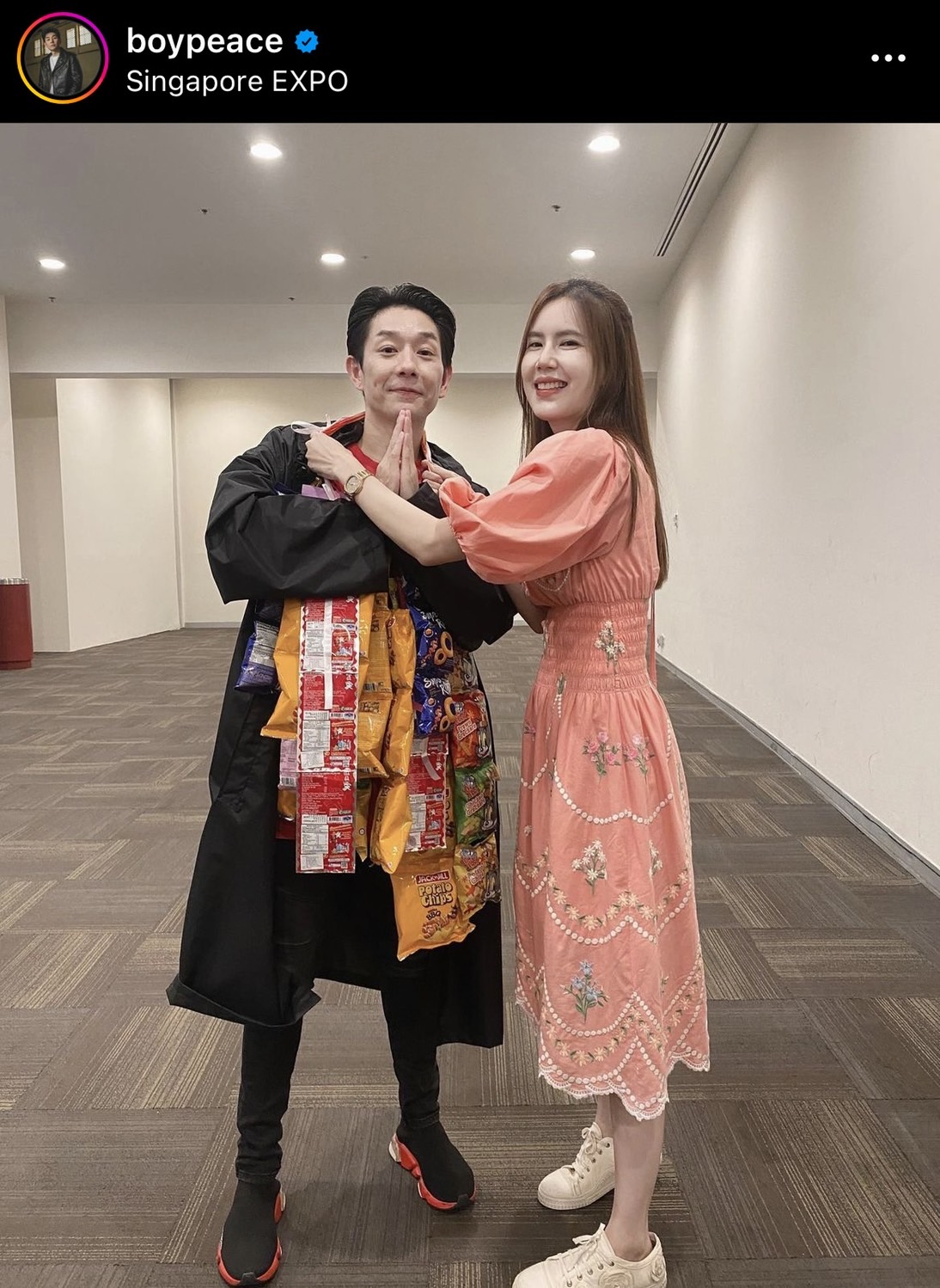บอย พีชเมกเกอร์ แฉความโป๊ะของ เจี๊ยบ พิจิตรา เมื่อไปซื้อโทรศัพท์!! บอย พีชเมกเกอร์ แฉความโป๊ะของ เจี๊ยบ พิจิตรา เมื่อไปซื้อโทรศัพท์!!