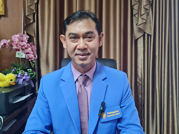 ฮือฮา! โรงเรียนดังโคราชไฟเขียวระเบียนชุดนร. LGBTQ+ แต่งกายตามเพศสภาพ ฮือฮา! โรงเรียนดังโคราชไฟเขียวระเบียนชุดนร. LGBTQ+ แต่งกายตามเพศสภาพ