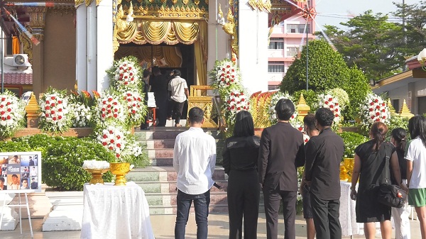 ประมวลภาพบรรยากาศ พิธีฌาปนกิจ บีม ปภังกร  (มีคลิป) 