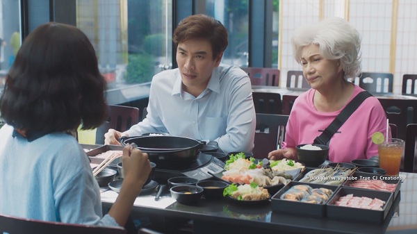 ซีรีส์ Let's Eat รักล้นพุง พร้อมลงจอคืนนี้ตอนแรก (มีคลิป) ซีรีส์ Let's Eat รักล้นพุง พร้อมลงจอคืนนี้ตอนแรก (มีคลิป)