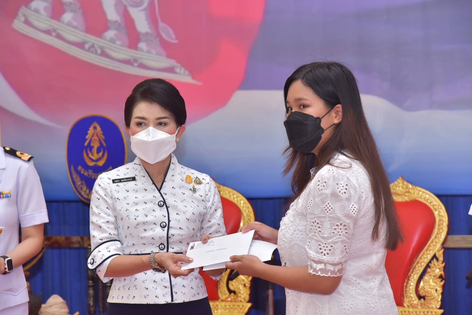 ผบ.ทร.ทำบุญครบ 100 วัน กำลังพลที่เสียชีวิตจากเรือหลวงสุโขทัยอับปาง
