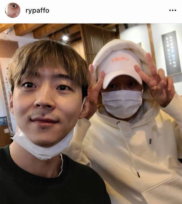 คุมตัว ‘พัคยูฮวาน’!! น้องชาย ‘พัคยูชอน’ เจอข้อหาเสพกัญชา คุมตัว ‘พัคยูฮวาน’!! น้องชาย ‘พัคยูชอน’ เจอข้อหาเสพกัญชา