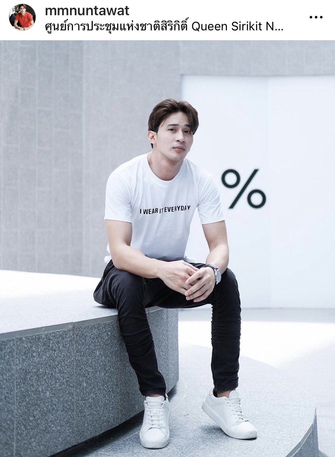 เอ็ม นันทวัฒน์ คว้าไมค์ประกาศลั่นกลางผับดัง ผมโดนตบ ไม่ได้โดนแตะ ทำคนงงทั้งร้าน 