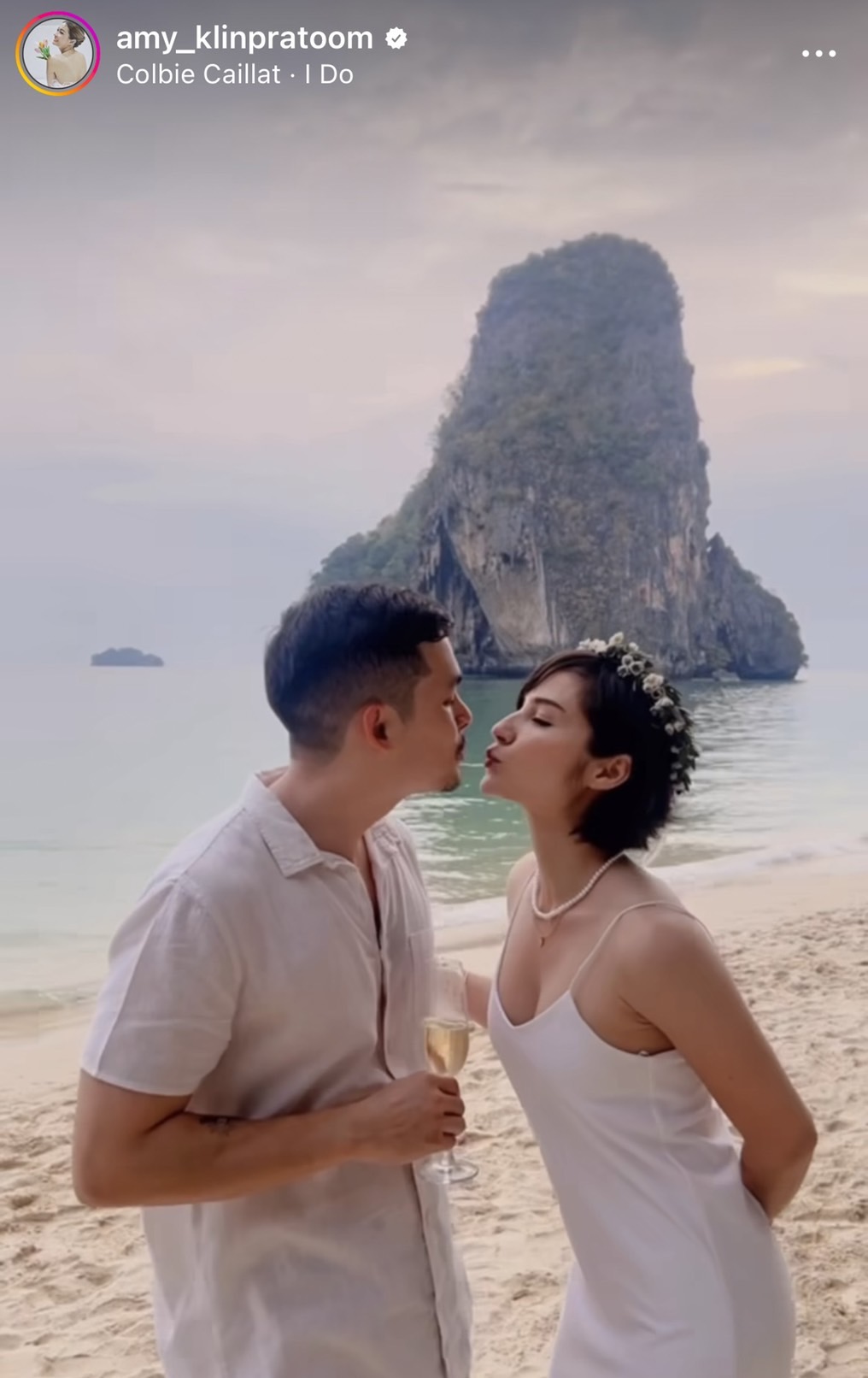 เอมี่ กลิ่นประทุม ยินดีน้องชาย เจเจ ขอแฟนสาว แพร เอมเมอรี่ แต่งงานริมหาดสุดหวาน