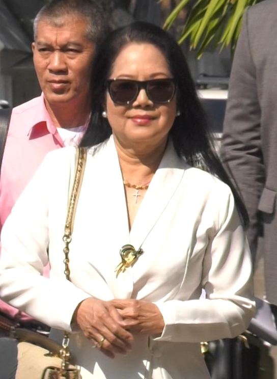 ปอ-โรเบิร์ต เข้าฟังคำพิพากษาคดีแตงโม ด้าน คุณแม่ภนิดา เผย เป็นห่วง เป็นเรื่องดีถ้าไม่ต้องติดคุก ปอ-โรเบิร์ต เข้าฟังคำพิพากษาคดีแตงโม ด้าน คุณแม่ภนิดา เผย เป็นห่วง เป็นเรื่องดีถ้าไม่ต้องติดคุก