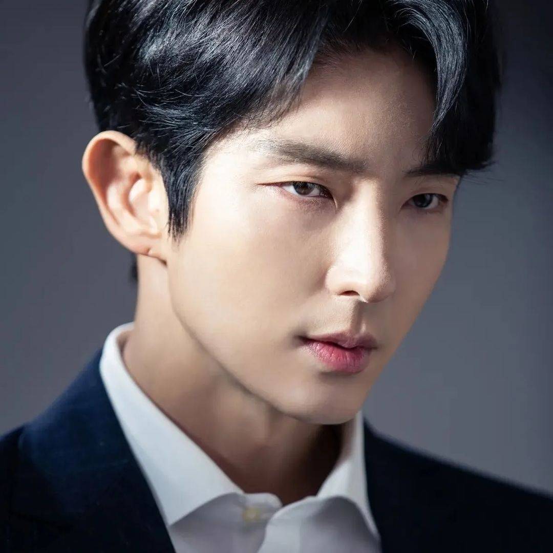 อีจุนกิ ติดโควิด-19 ทำให้ต้องพักการถ่ายทำซีรีส์เรื่อง Again My Life ทันที อีจุนกิ ติดโควิด-19 ทำให้ต้องพักการถ่ายทำซีรีส์เรื่อง Again My Life ทันที