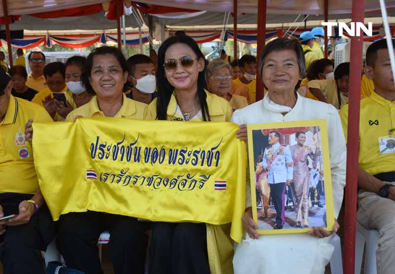 ปชช.แย่งเก็บพันธุ์ข้าว เสริมสิริมงคลหลังพระราชพิธีวันพืชมงคล