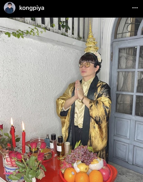 เหล่าคนดัง ไหว้พระจันทร์ เสริมสิริมงคล เหล่าคนดัง ไหว้พระจันทร์ เสริมสิริมงคล