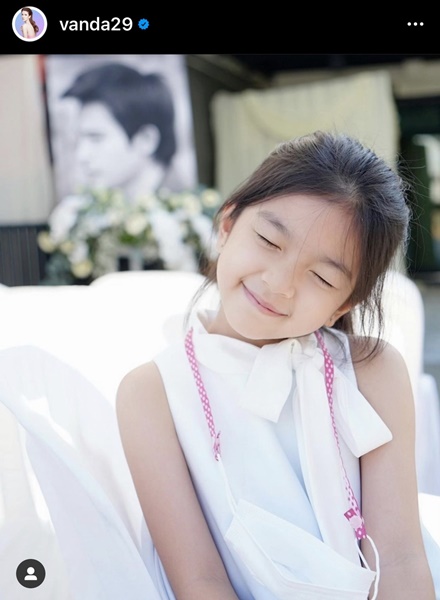 โบว์ แวนด้า และน้องมะลิ ทำบุญ 6 ปี การจากไปของ “ปอ ทฤษฎี”