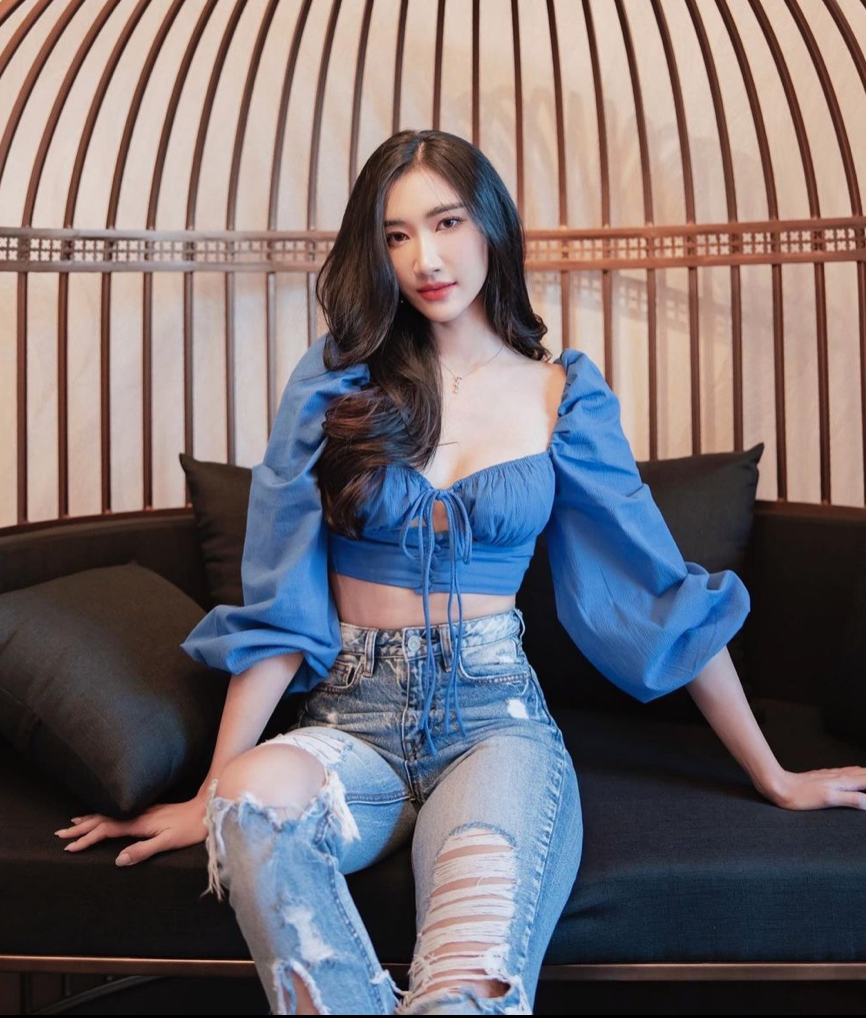 ‘ยีน เกวลิน’ เปิดประวัติดาราสาวหน้าใสดีกรีอดีตนางงามมิสยูนิเวิร์ส