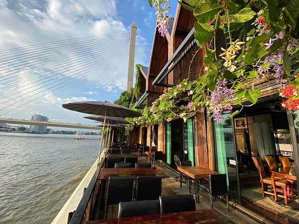 15 คาเฟ่ถ่ายรูปสวยในกรุงเทพฯ ห้ามพลาดไปเช็กอิน 15 คาเฟ่ถ่ายรูปสวยในกรุงเทพฯ ห้ามพลาดไปเช็กอิน