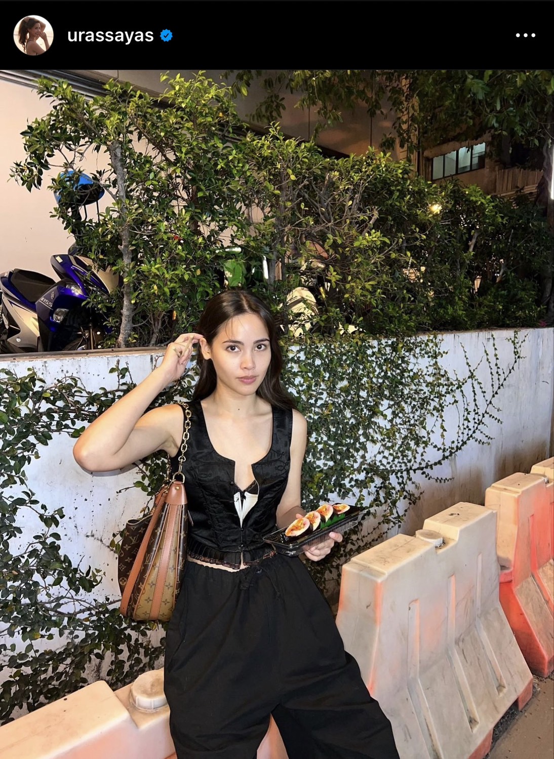 ญาญ่า ปิดยอดบริจาค 2.8 ล้าน ขอบคุณแฟนๆ ร่วมบริจาคเงินสร้างอาคารเรียนให้น้อง ญาญ่า ปิดยอดบริจาค 2.8 ล้าน ขอบคุณแฟนๆ ร่วมบริจาคเงินสร้างอาคารเรียนให้น้อง