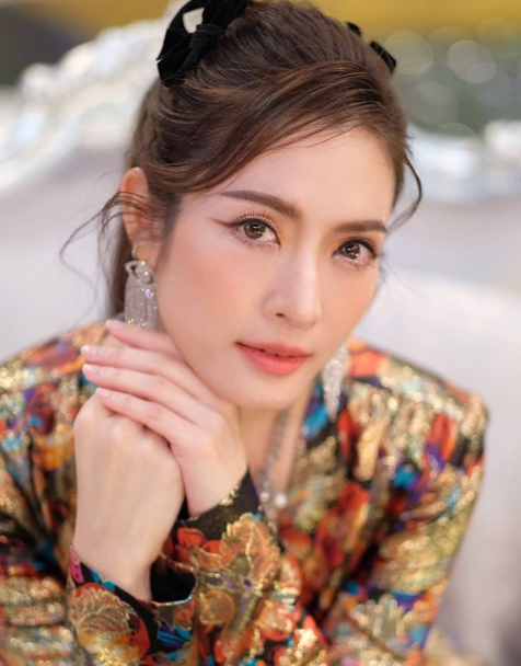'แจ็คเกอรีน' หลุดปาก! เผยความลับตอนนี้มีคนกำลังจีบ 'แอฟ ทักษอร' 