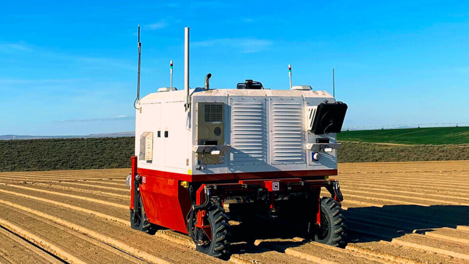 หุ่นยนต์ทำฟาร์ม The Laserweeder ใช้เลเซอร์ฆ่าวัชพืช 200,000 ต้นต่อชั่วโมง หุ่นยนต์ทำฟาร์ม The Laserweeder ใช้เลเซอร์ฆ่าวัชพืช 200,000 ต้นต่อชั่วโมง