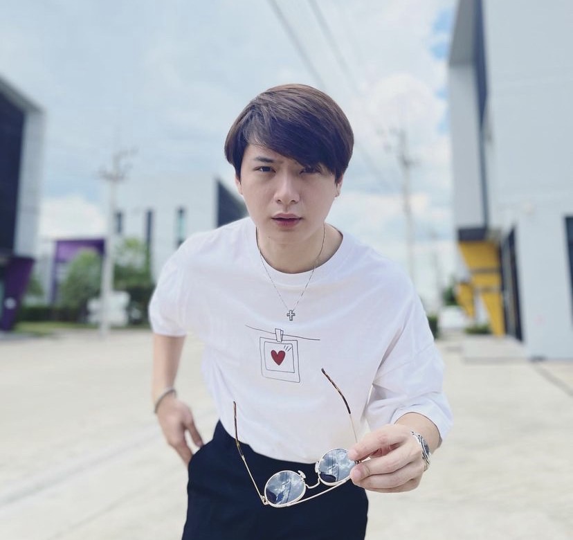 เปิดใจนาทีรถคว่ำ คริส พีรวัส เผยพ่อแม่ขอห้ามขับรถ รับเป็นบทเรียน เปิดใจนาทีรถคว่ำ คริส พีรวัส เผยพ่อแม่ขอห้ามขับรถ รับเป็นบทเรียน