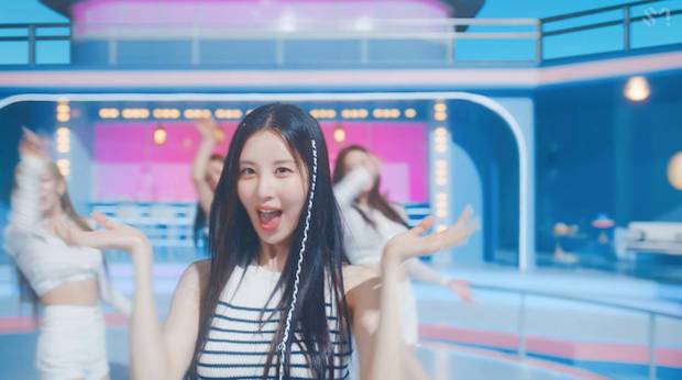 แม่มาตามนัด!! Girls’ Generation ปล่อยเอ็มวีเพลงเอกอัลบั้มฉลองเดบิวต์ 15 ปี แม่มาตามนัด!! Girls’ Generation ปล่อยเอ็มวีเพลงเอกอัลบั้มฉลองเดบิวต์ 15 ปี
