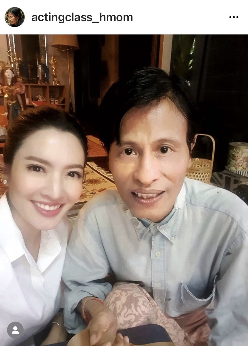แอฟ ทักษอร ร่ำไห้กลางรายการ ระหว่างเล่าข่าวผู้กำกับชั้นครู หม่อมน้อย จากไปอย่างสงบ แอฟ ทักษอร ร่ำไห้กลางรายการ ระหว่างเล่าข่าวผู้กำกับชั้นครู หม่อมน้อย จากไปอย่างสงบ