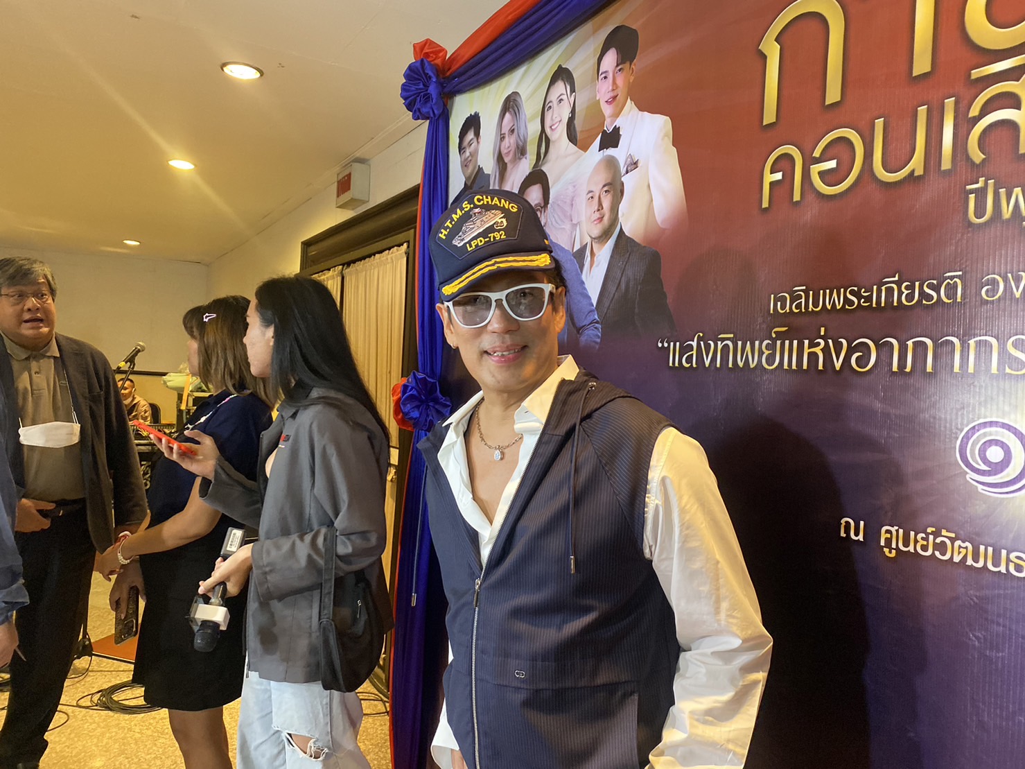 เบิร์ด ธงไชย ลั่นไม่รับบทพ่อ เบิร์ด ธงไชย ลั่นไม่รับบทพ่อ