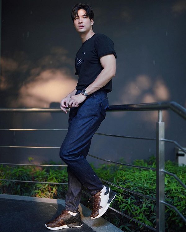  “ไมค์ ภัทรเดช” อัปเดตชีวิต และผลกระทบธุรกิจชานม (มีคลิป) 