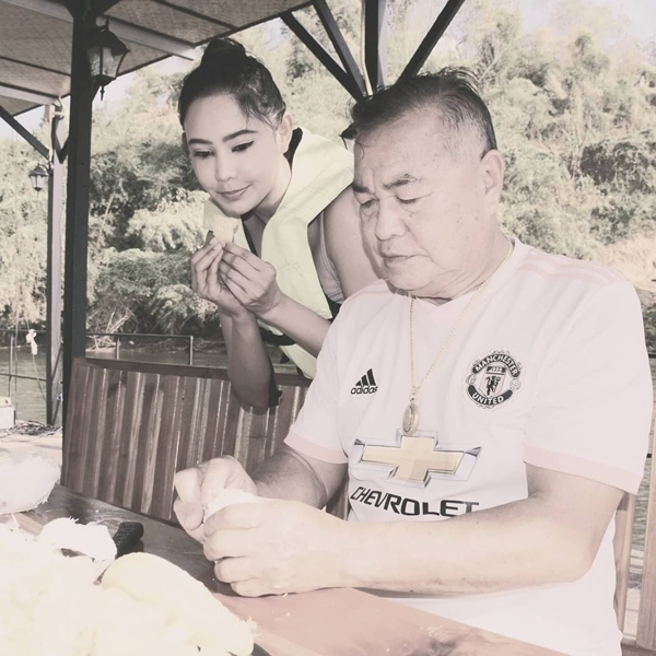 รัล ณัทธมนกาญจน์ สุดเศร้า สูญเสียคุณพ่อเพราะโควิด รัล ณัทธมนกาญจน์ สุดเศร้า สูญเสียคุณพ่อเพราะโควิด