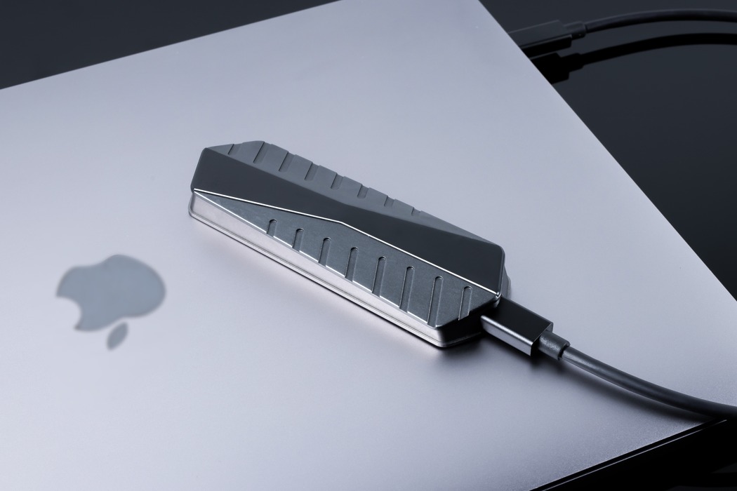 GigaDrive การ์ด SSD เร็วที่สุดในโลก ถ่ายโอนหนัง 4K ได้ในไม่กี่วินาที GigaDrive การ์ด SSD เร็วที่สุดในโลก ถ่ายโอนหนัง 4K ได้ในไม่กี่วินาที