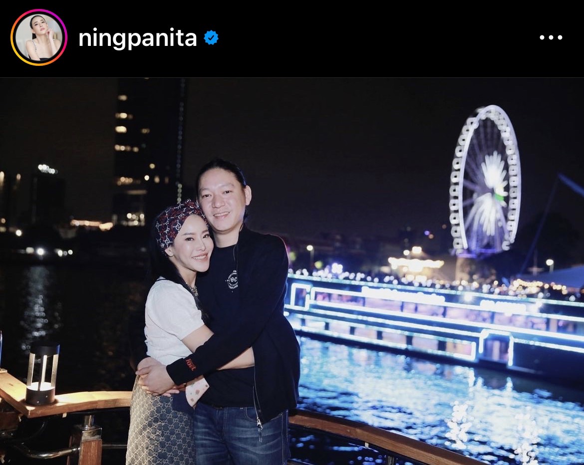 หนิง ปณิตา และ สามี ยังไม่พร้อมตอบคำถาม หลังโดนโยงคำใบ้ นางร้ายหน้าเหวี่ยง หนิง ปณิตา และ สามี ยังไม่พร้อมตอบคำถาม หลังโดนโยงคำใบ้ นางร้ายหน้าเหวี่ยง