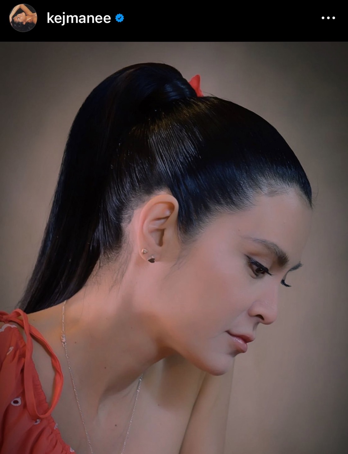 เปิดโพสต์ล่าสุด ปิ่น เก็จมณี กำลังใจที่ดีที่สุดมาจากตัวเอง... เปิดโพสต์ล่าสุด ปิ่น เก็จมณี กำลังใจที่ดีที่สุดมาจากตัวเอง...
