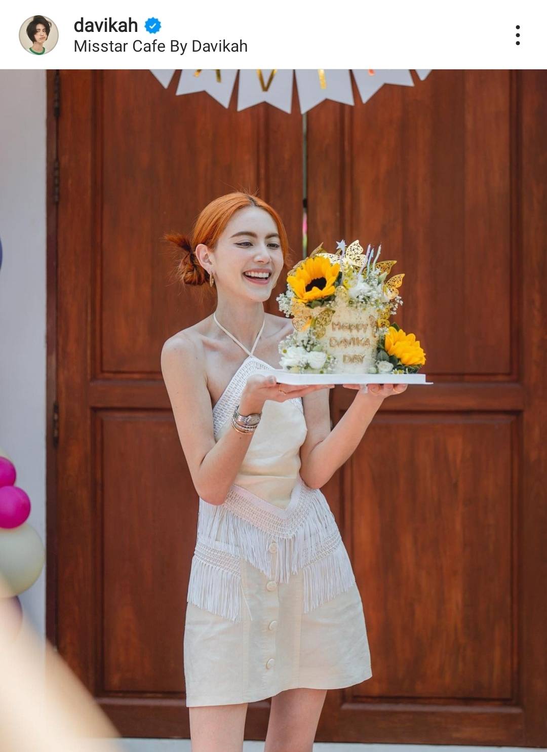 ใหม่ ดาวิกา จัดแฟนมีตติ้งฉลองวันเกิดย้อนหลัง ควงคู่ เต๋อ ร้องเพลงสุดหวาน ใหม่ ดาวิกา จัดแฟนมีตติ้งฉลองวันเกิดย้อนหลัง ควงคู่ เต๋อ ร้องเพลงสุดหวาน