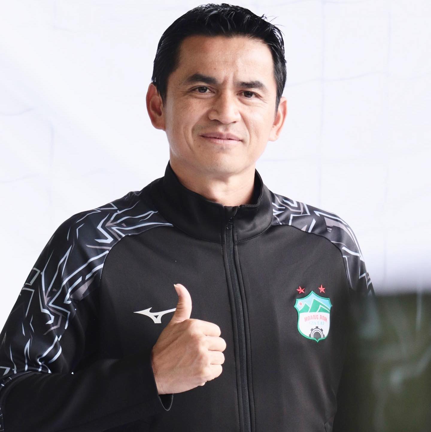 ซิโก้ เกียรติศักดิ์ โพสต์ขอบคุณเจ้าของโรงเรียน หลังดูแลและสนับสนุนทุนให้ น้องดอม ซิโก้ เกียรติศักดิ์ โพสต์ขอบคุณเจ้าของโรงเรียน หลังดูแลและสนับสนุนทุนให้ น้องดอม